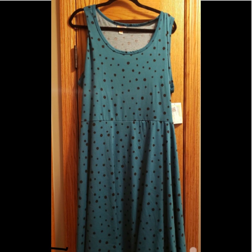 Large Lularoe Nicki .. brand new with tags